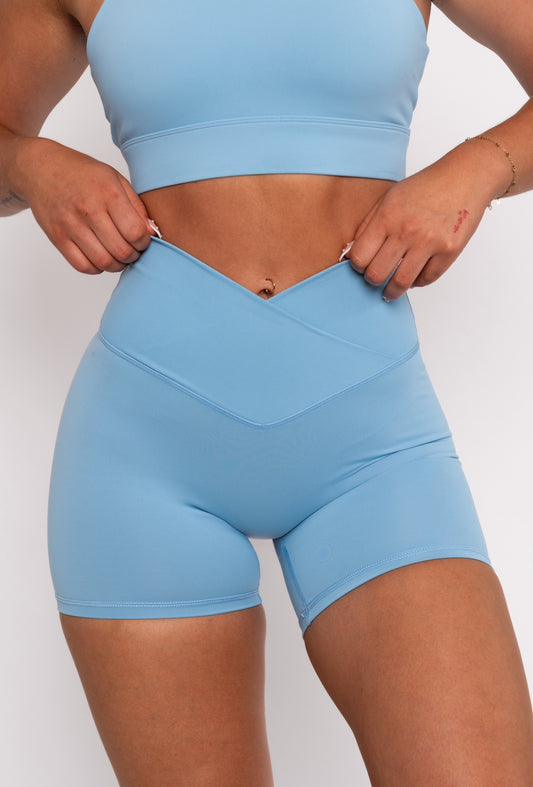 Essence Crossover Short 6”